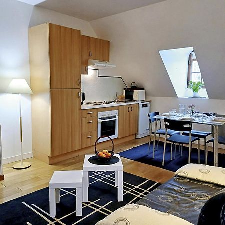 Le Jardin Des Lys - Chambre D'Hote Ou Appartement La Roche-Posay Habitación foto