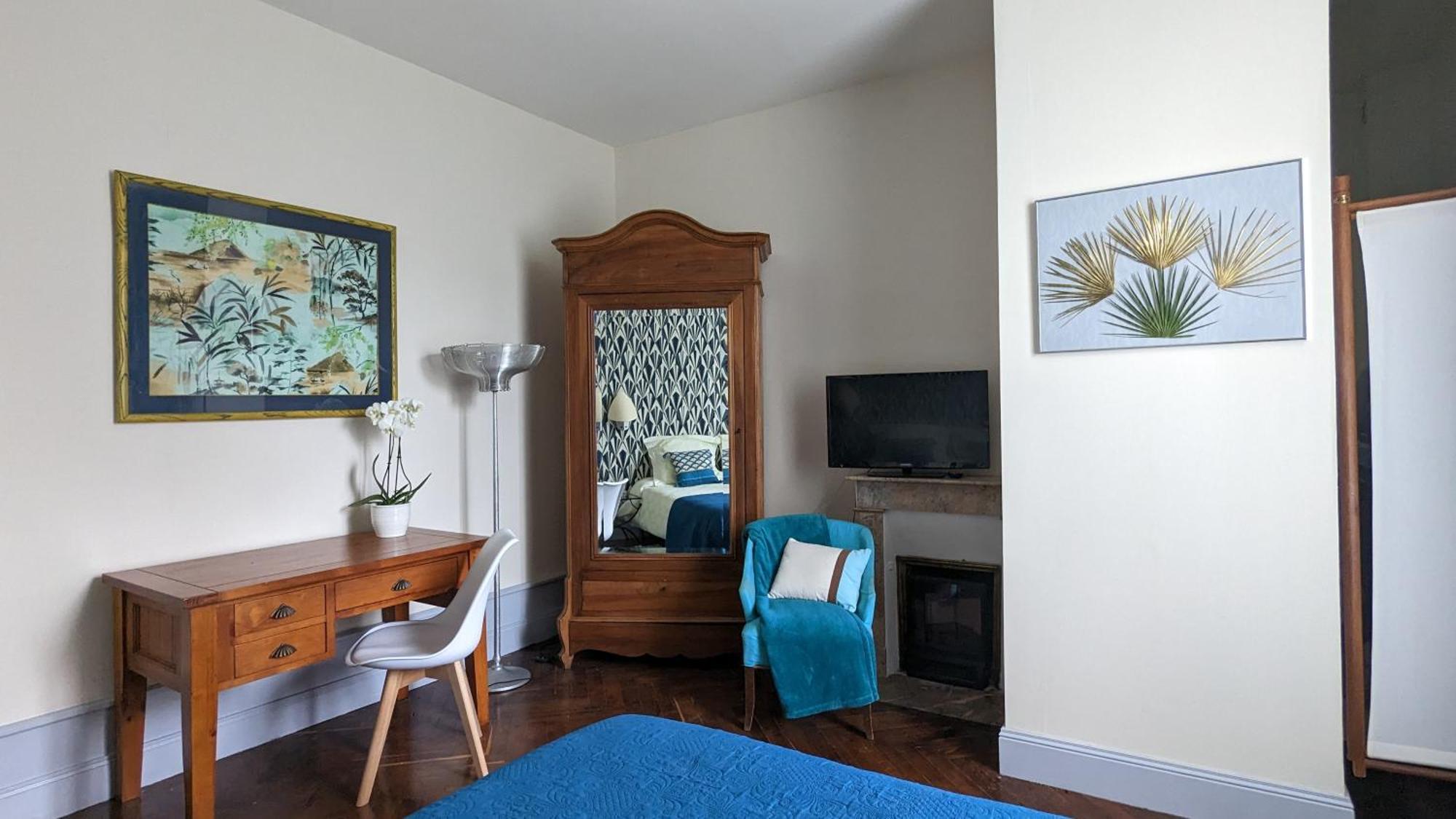 Le Jardin Des Lys - Chambre D'Hote Ou Appartement La Roche-Posay Habitación foto